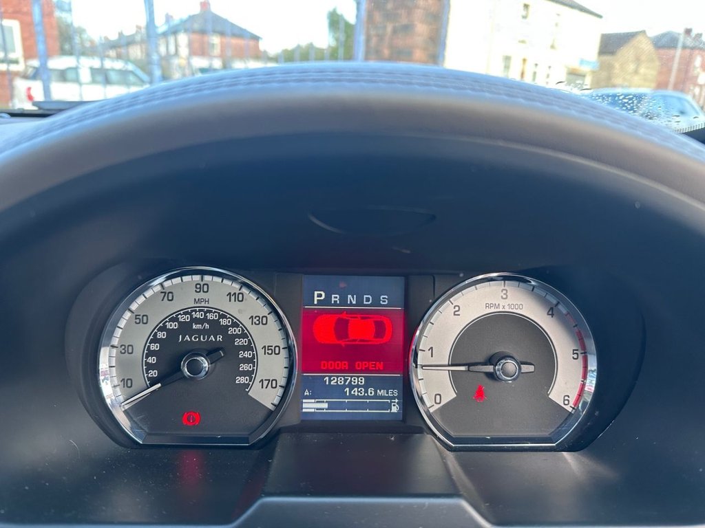 Used Jaguar XF 2010 for sale - 77369784: Photo 23