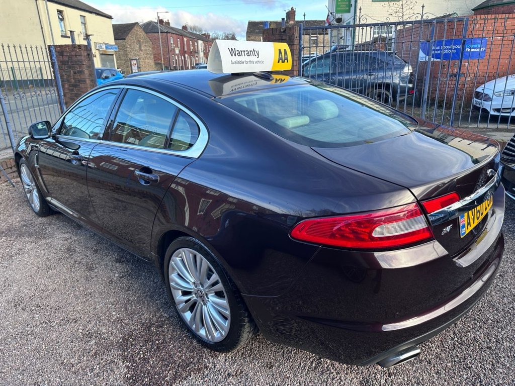 Used Jaguar XF 2010 for sale - 77369784: Photo 4
