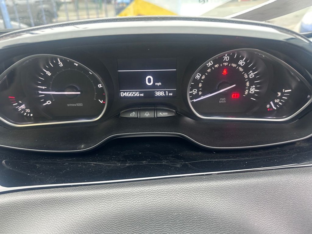 Used Peugeot 208 2015 for sale - 77806582: Photo 19