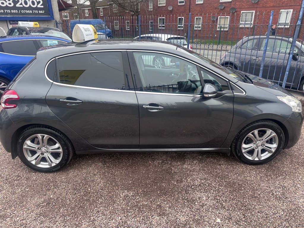 Used Peugeot 208 2015 for sale - 77806582: Photo 5