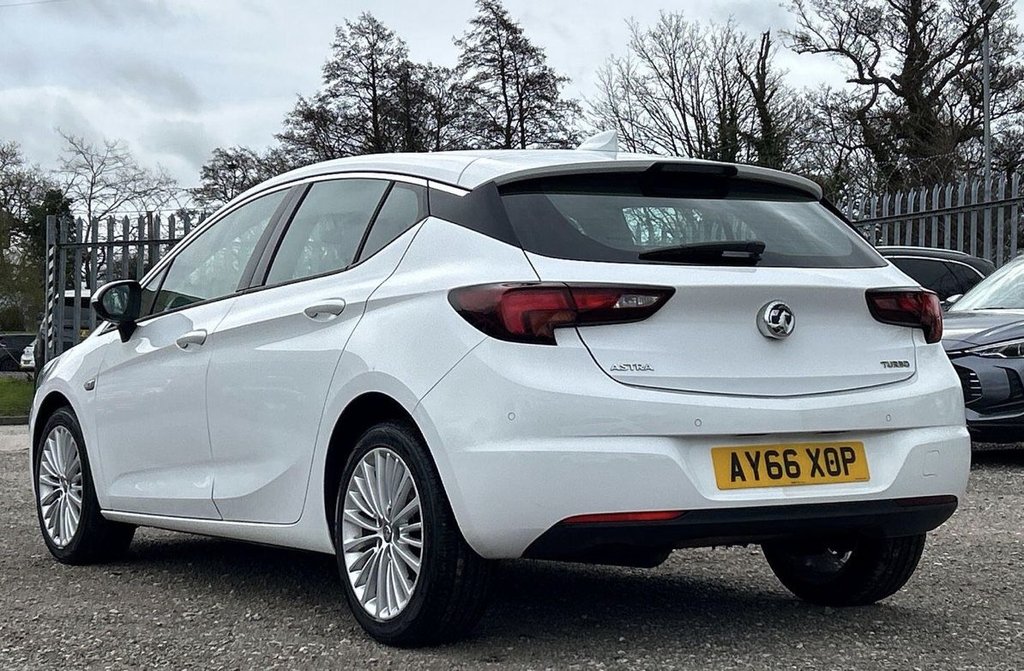 Used Vauxhall Astra 2016 for sale - 78181567: Photo 2