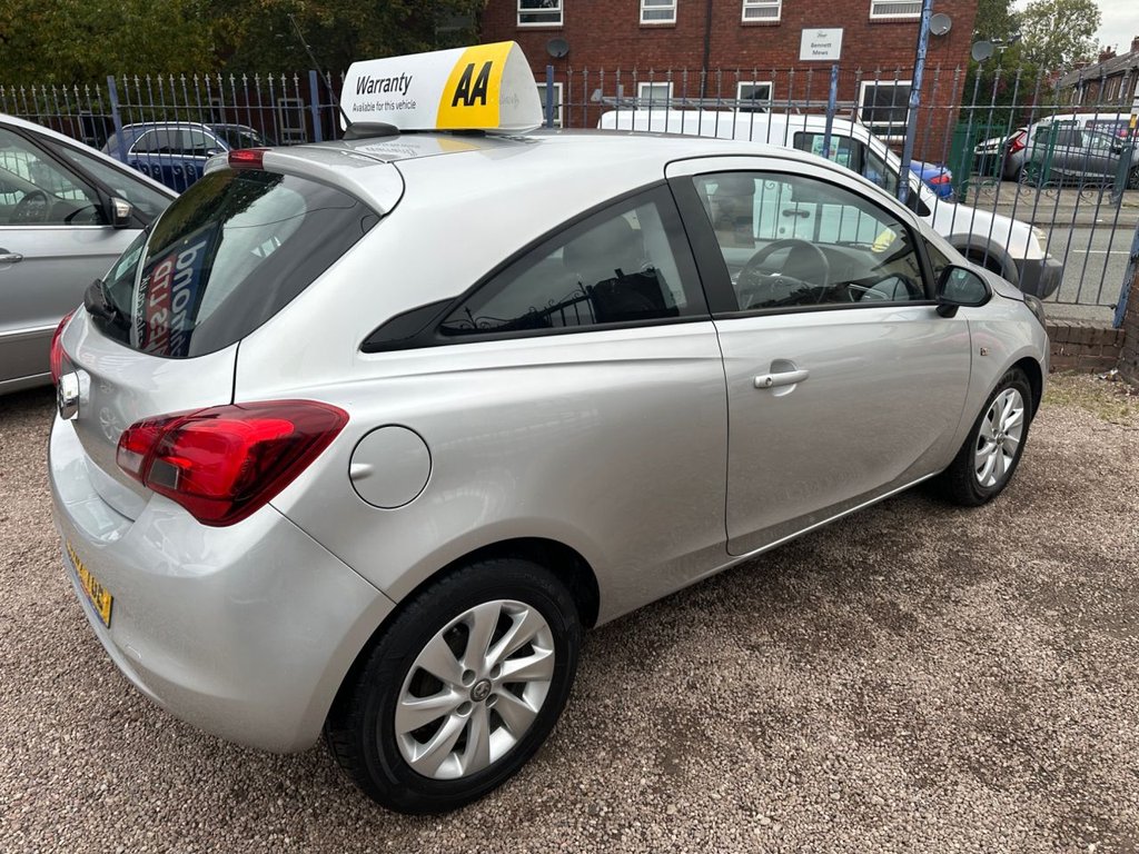 Used Vauxhall Corsa 2017 for sale - 76303934: Photo 2