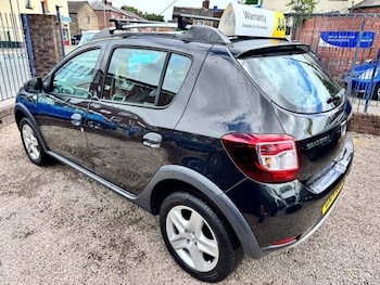 Used Dacia Sandero Stepway 2014 for sale - 79275666: Photo