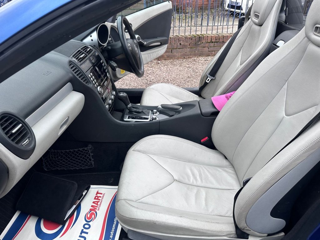 Used Mercedes-Benz SLK 2006 for sale - 77725782: Photo 15