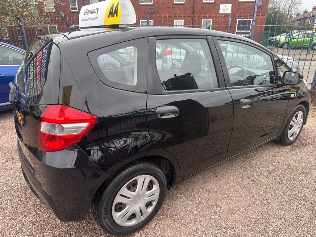 Used Honda Jazz 2013 for sale - 78181522: Photo 2