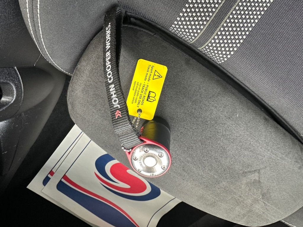 Used MINI Hatch 2016 for sale - 76376203: Photo 25