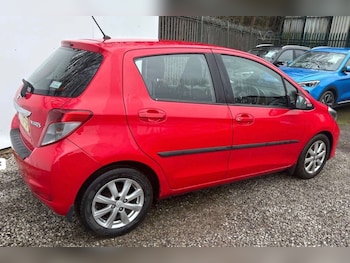 Used Toyota Yaris 2013 for sale - 77976613: Photo