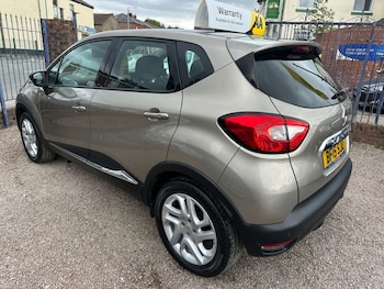 Used Renault Captur 2015 for sale - 75703793: Photo