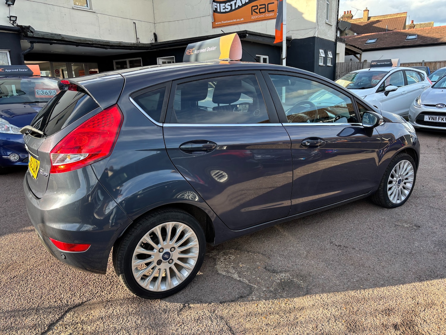 Used Ford Fiesta 2012 for sale - 76331160: Photo 7