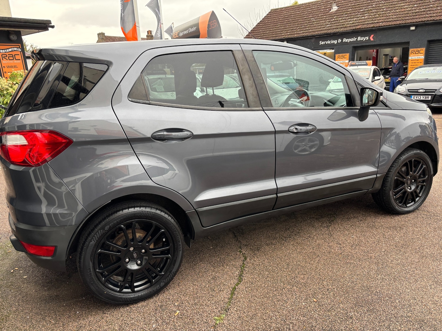 Used Ford Ecosport 2016 for sale - 76381825: Photo 6