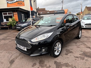 Used Ford Fiesta 2015 for sale - 76517920: Photo