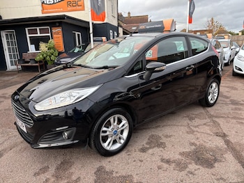 Used Ford Fiesta 2015 for sale - 76517920: Photo