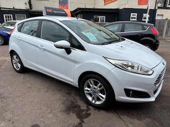 Used Ford Fiesta 2015 for sale - 79243760: Photo