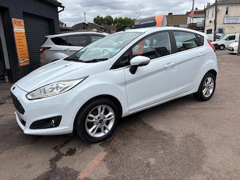 Used Ford Fiesta 2015 for sale - 79243760: Photo