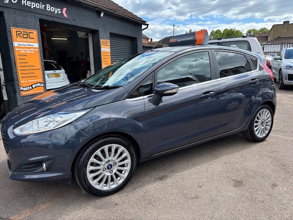 Used Ford Fiesta 2015 for sale - 74566711: Photo 4