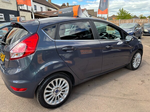 Used Ford Fiesta 2015 for sale - 74566711: Photo 7