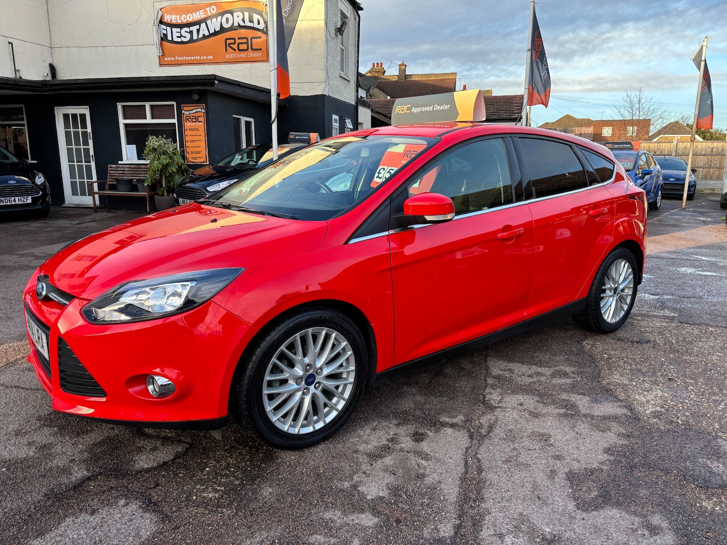 Used Ford Focus 2014 for sale - 77135611: Photo 4