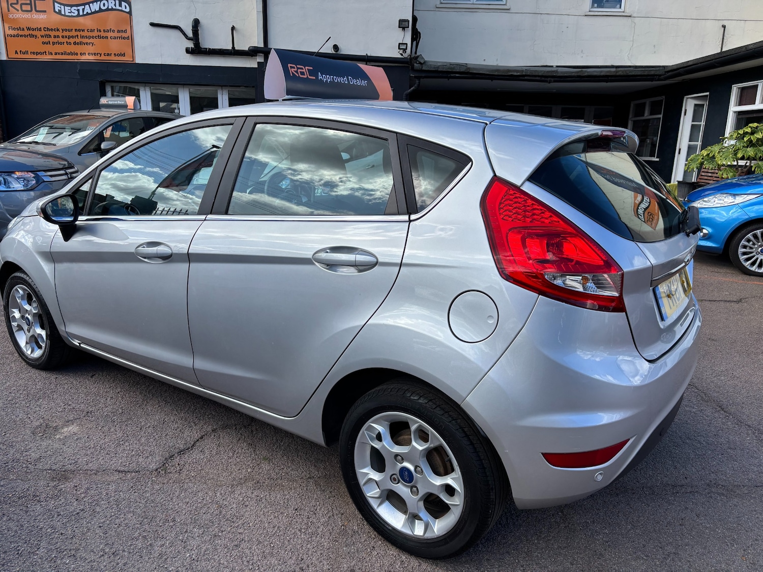 Vehicle 5