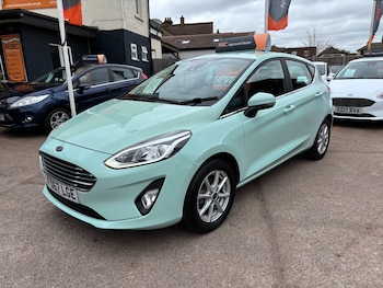 Used Ford Fiesta 2018 for sale - 77890083: Photo