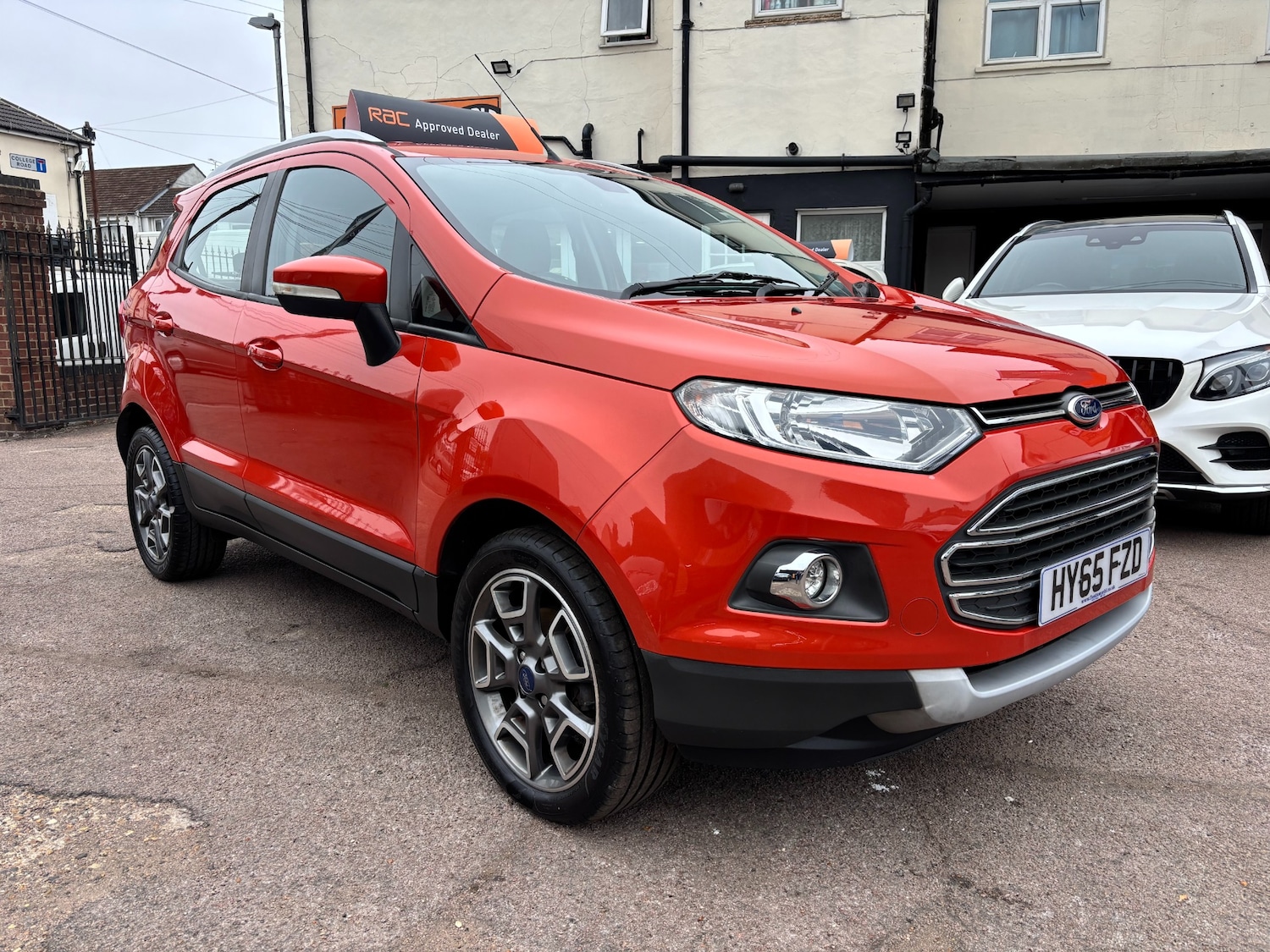 Used Ford Ecosport 2015 for sale - 76180385: Photo 1