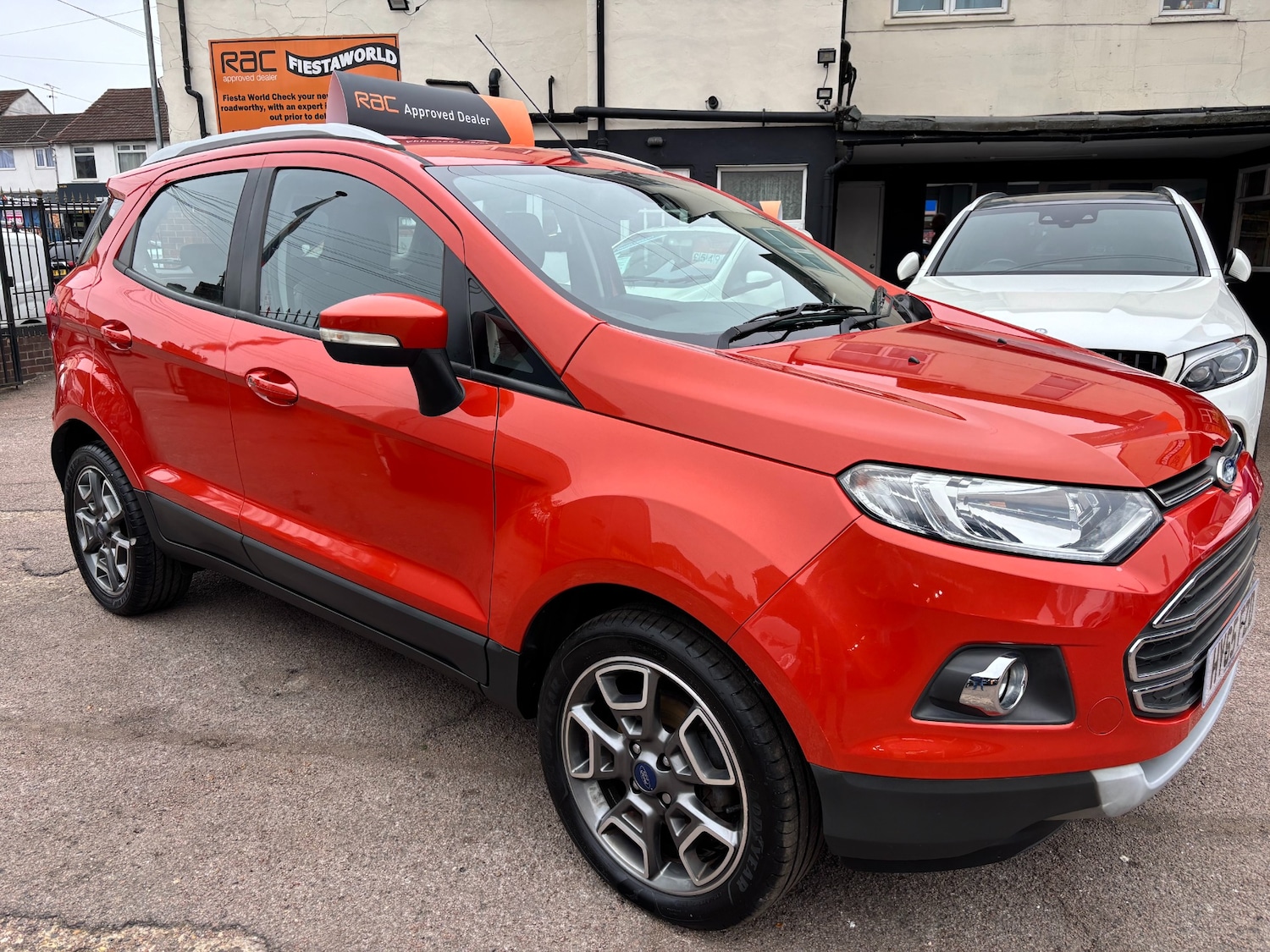 Used Ford Ecosport 2015 for sale - 76180385: Photo 2
