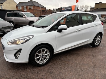 Used Ford Fiesta 2018 for sale - 77245005: Photo