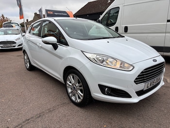 Used Ford Fiesta 2015 for sale - 76502842: Photo