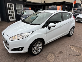 Used Ford Fiesta 2015 for sale - 76502842: Photo