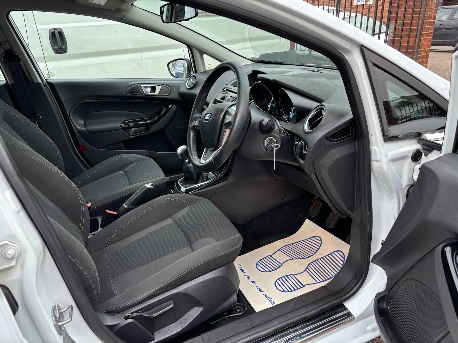 Used Ford Fiesta 2015 for sale - 76502842: Photo 7