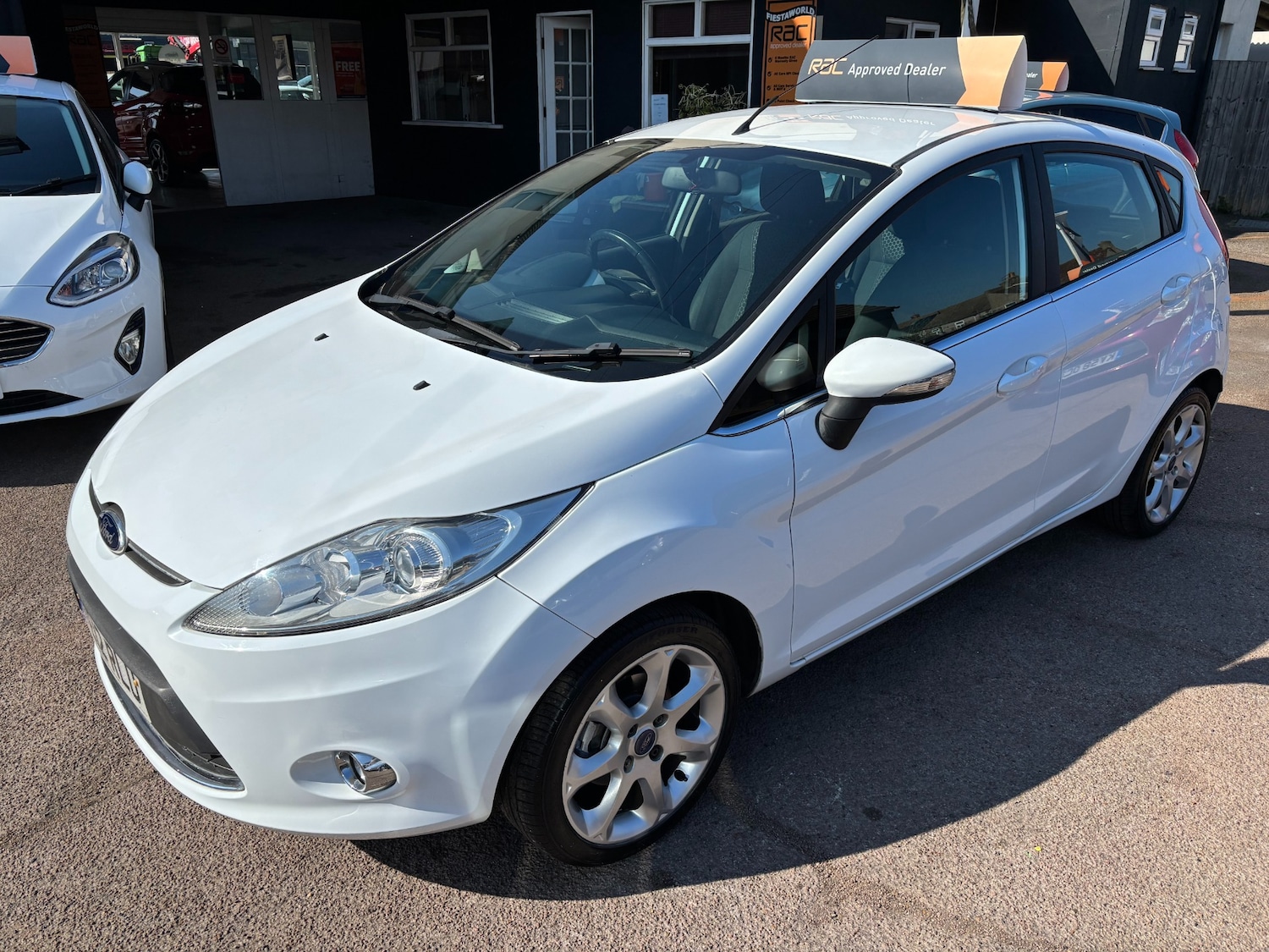 Used Ford Fiesta 2012 for sale - 77872937: Photo 2