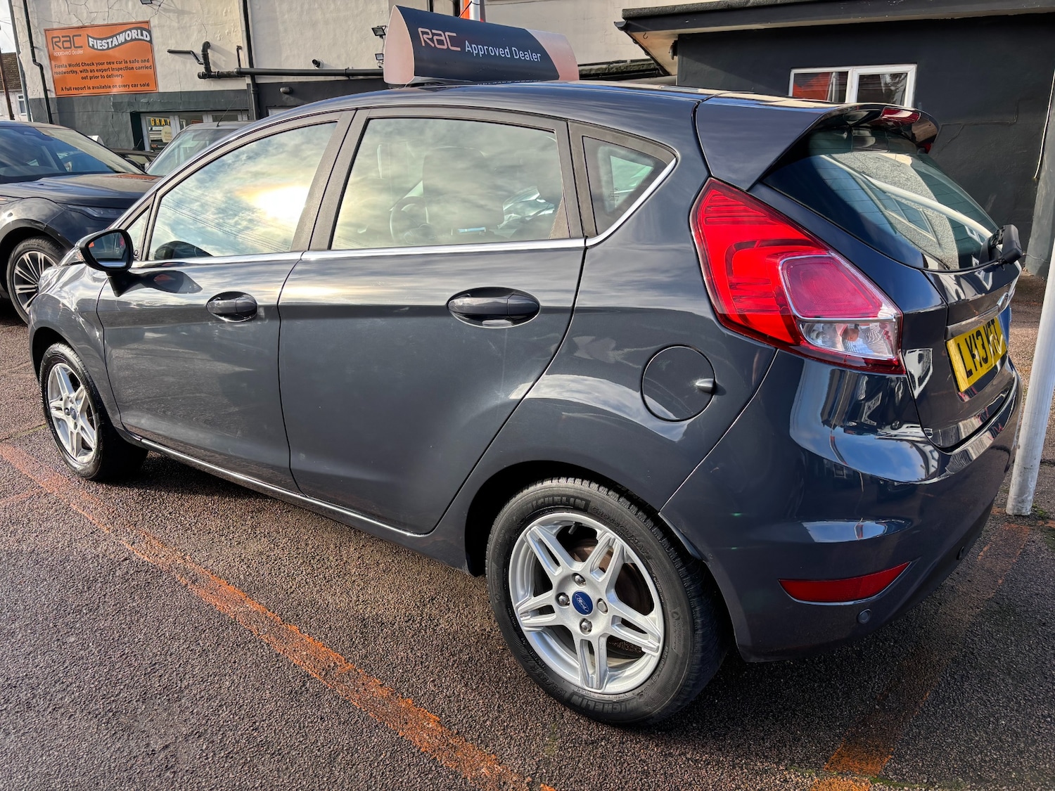 Used Ford Fiesta 2013 for sale - 77406547: Photo 2