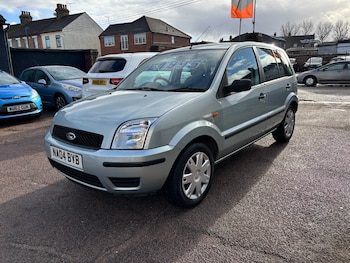Used Ford Fusion 2004 for sale - 77195034: Photo
