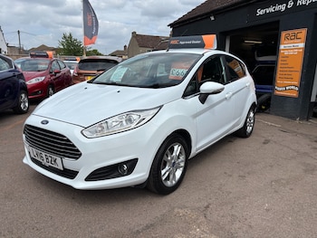 Used Ford Fiesta 2016 for sale - 75303379: Photo