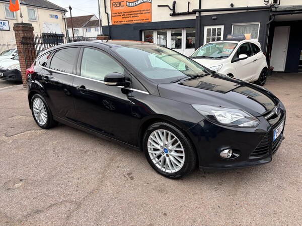 Used Ford Focus 2013 for sale - 76253260: Photo 2