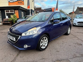 Used Peugeot 208 2013 for sale - 76316448: Photo 3