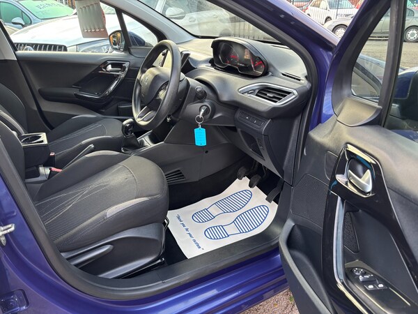Used Peugeot 208 2013 for sale - 76316448: Photo 8