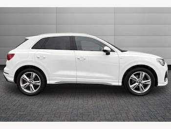 Used Audi Q3 2022 for sale - 77388677: Photo
