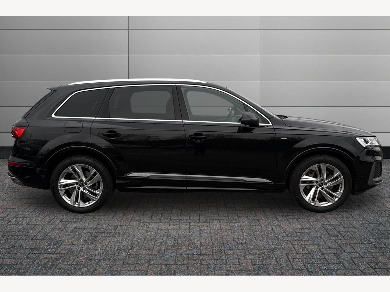 Used Audi Q7 2023 for sale - 76676420: Photo 4