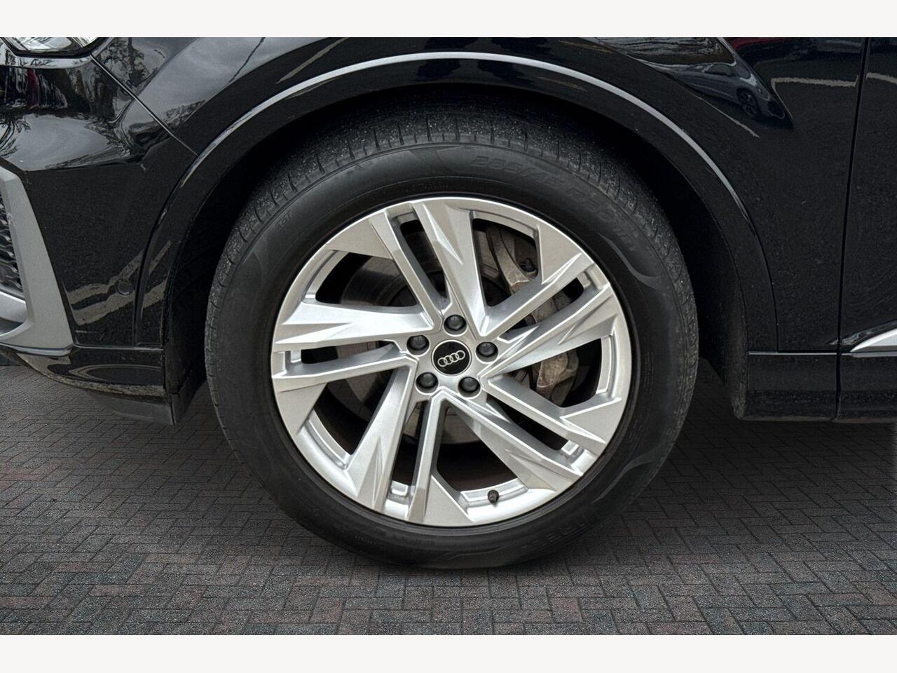 Used Audi Q7 2023 for sale - 76676420: Photo 5