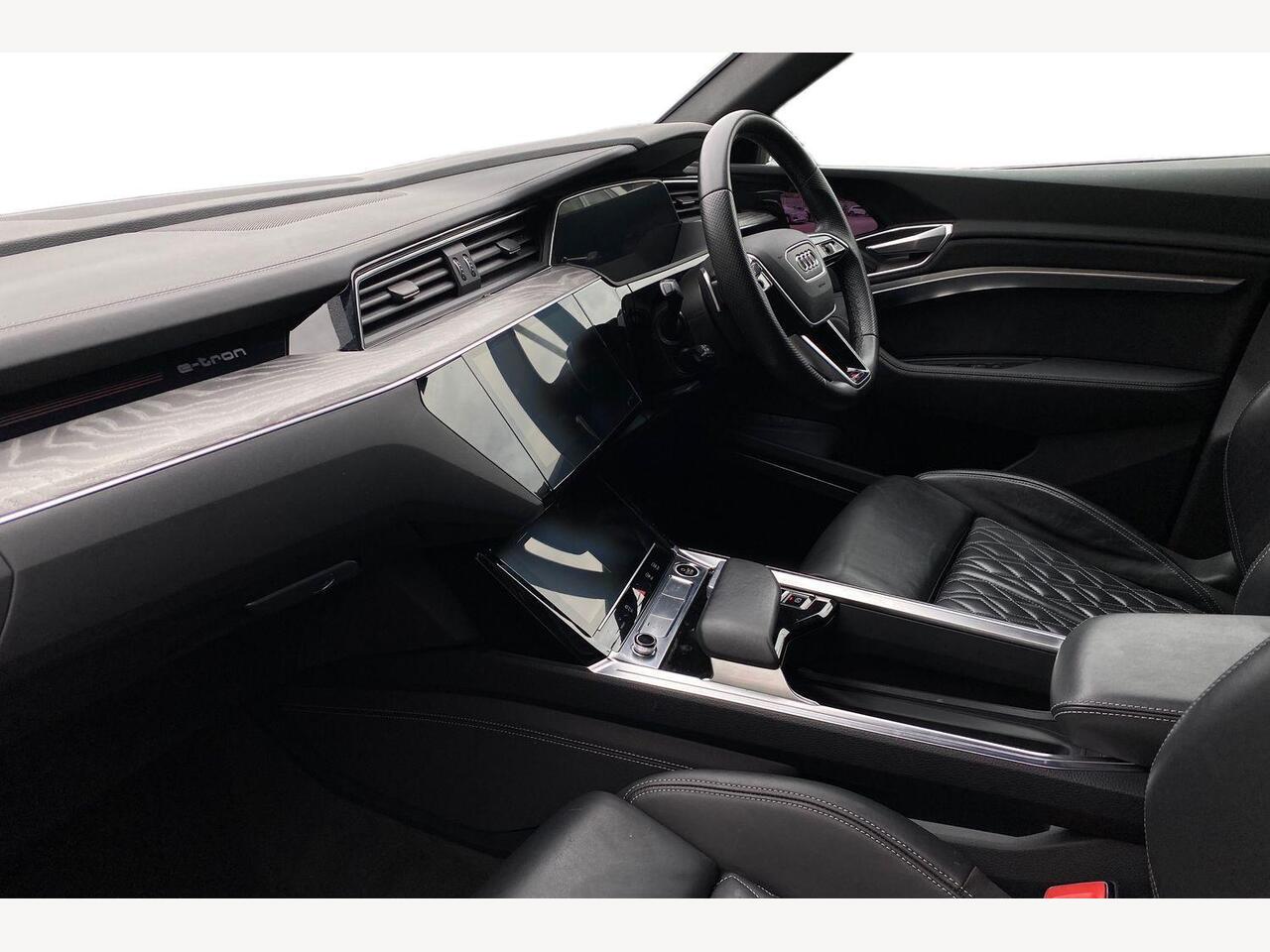 Used Audi e-tron 2022 for sale - 76675204: Photo 2