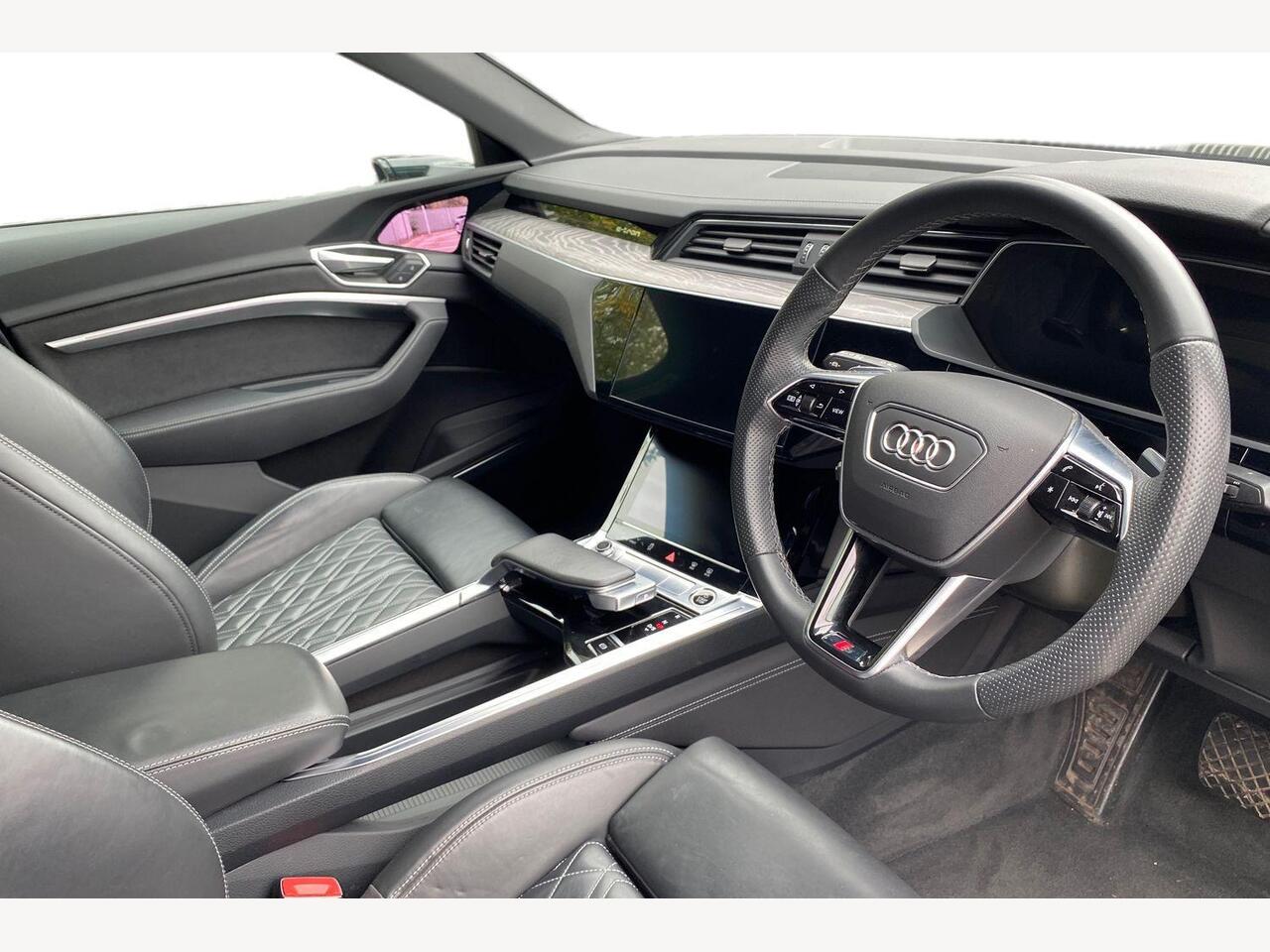 Used Audi e-tron 2022 for sale - 76675204: Photo 6