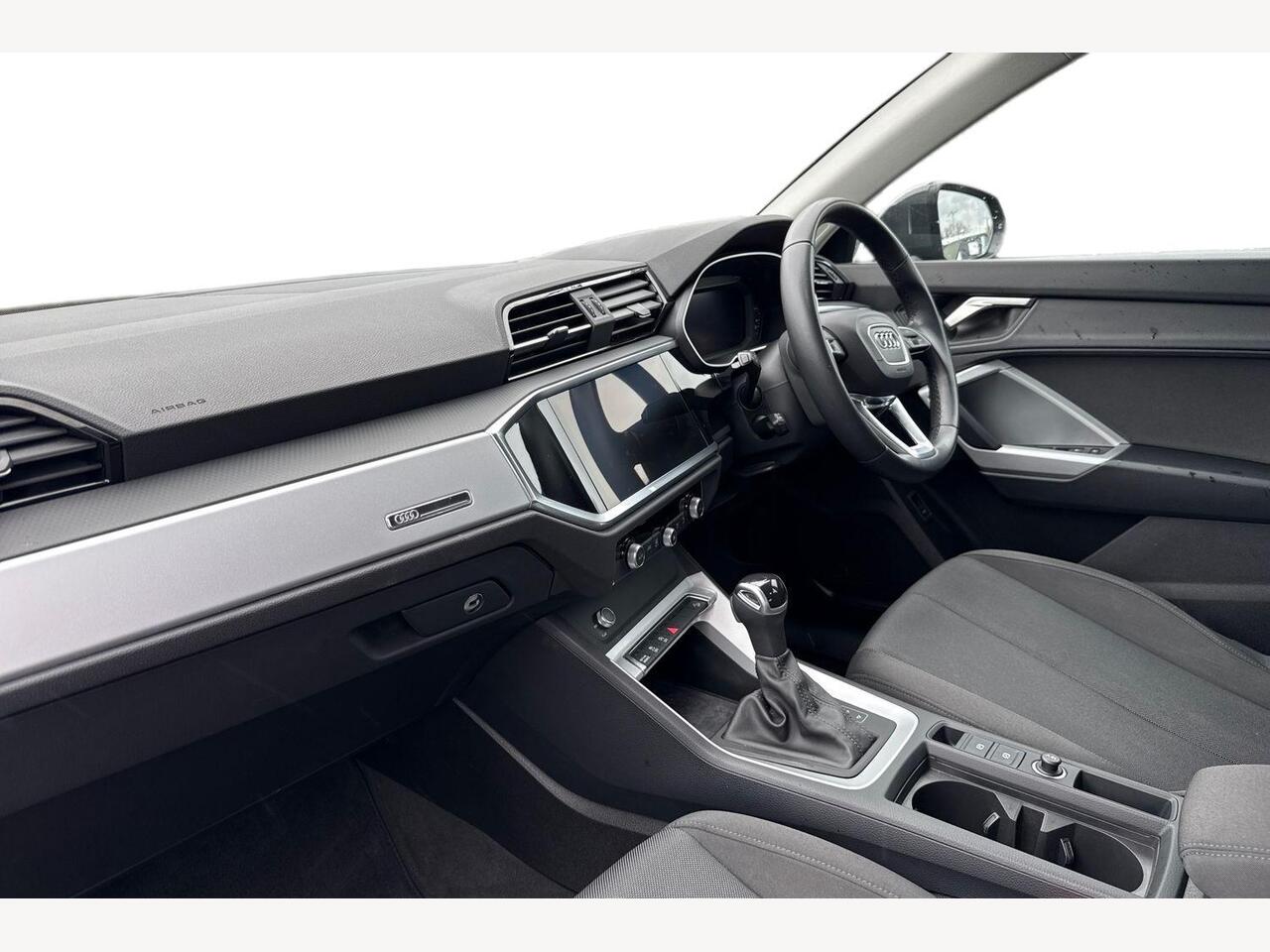 Used Audi Q3 2023 for sale - 77927039: Photo 2