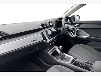 Used Audi Q3 2023 for sale - 77927039: Photo