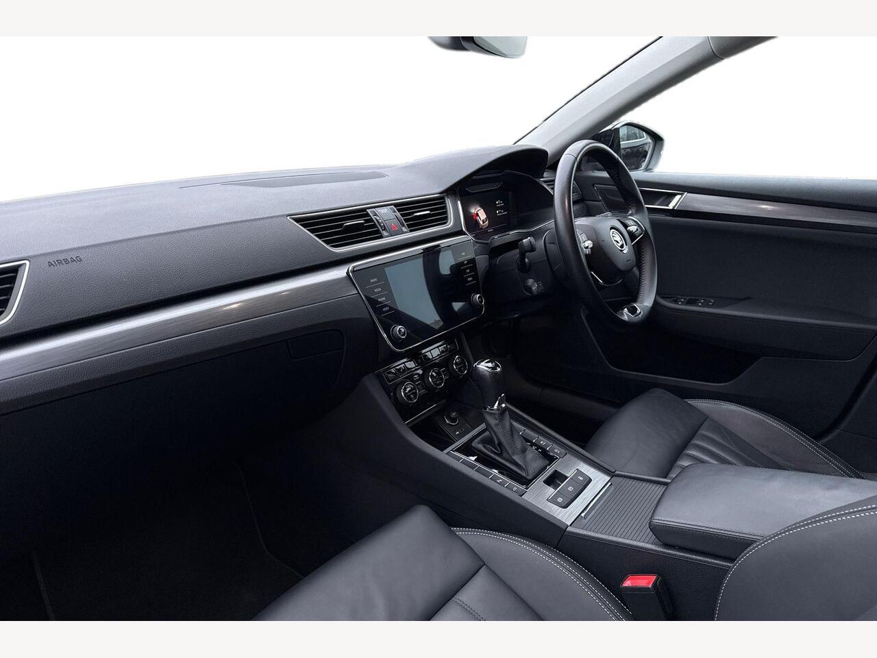 Used Skoda Superb 2023 for sale - 77613865: Photo 2
