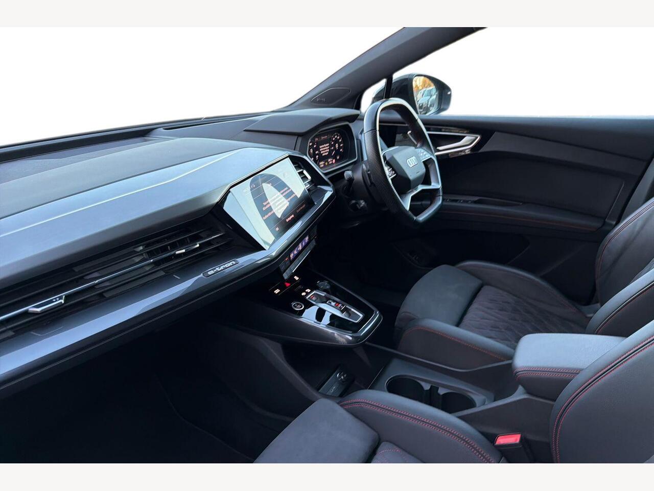 Used Audi Q4 e-tron 2022 for sale - 76745018: Photo 2