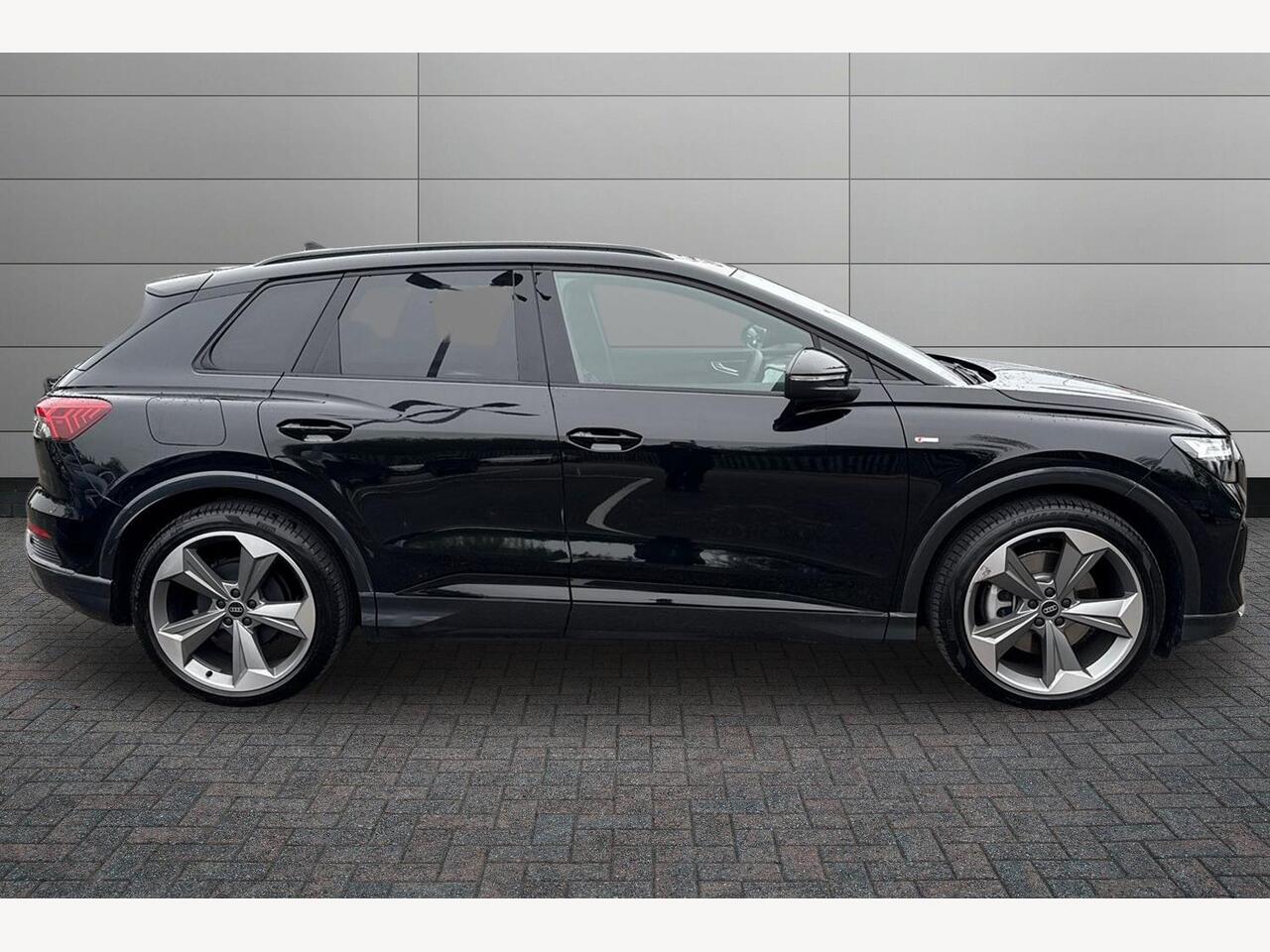 Used Audi Q4 e-tron 2025 for sale - 76679282: Photo 4
