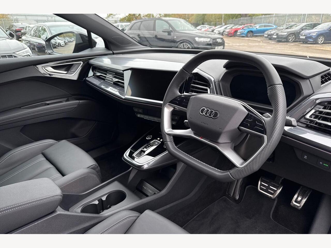 Used Audi Q4 e-tron 2025 for sale - 76679282: Photo 6