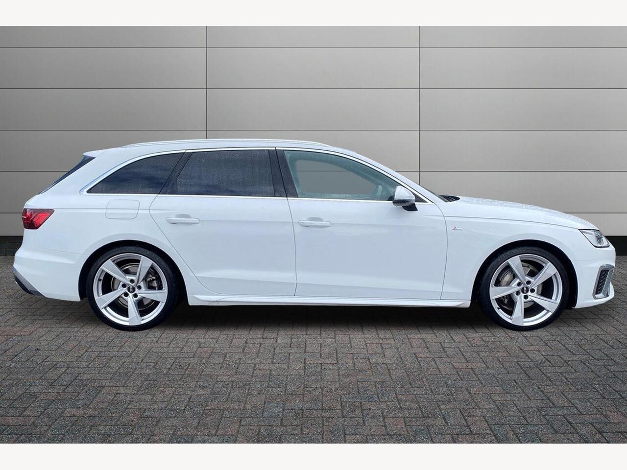 Used Audi A4 2023 for sale - 76675979: Photo 4