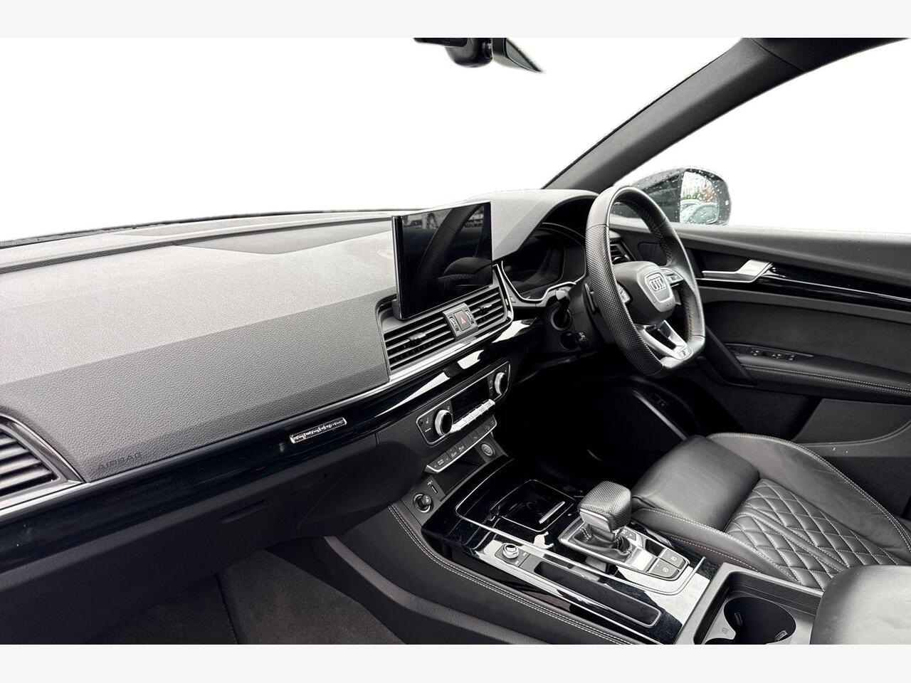 Used Audi Q5 2022 for sale - 76999104: Photo 2