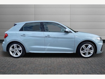 Used Audi A1 2023 for sale - 76274077: Photo